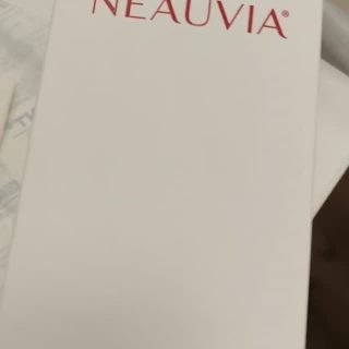 Limpieza profunda con Aquapure+ Skinbooster para hidratar ( paciente con dermatitis atópica) + Fototerapia con mascarilla para calmar la piel y estimular colageno